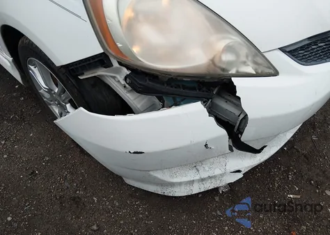 2011 Honda Fit Sport z USA, uszkodzony, nr VIN JHMGE8H58BC010791